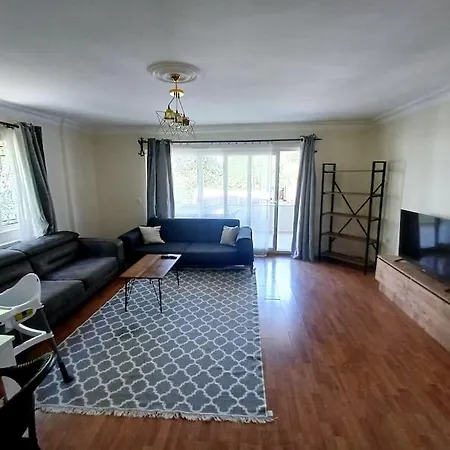 Limon Marmaris'de Oezel Havuzlu * マルマリス