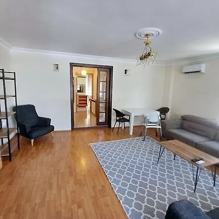Limon Marmaris'de Oezel Havuzlu Villa